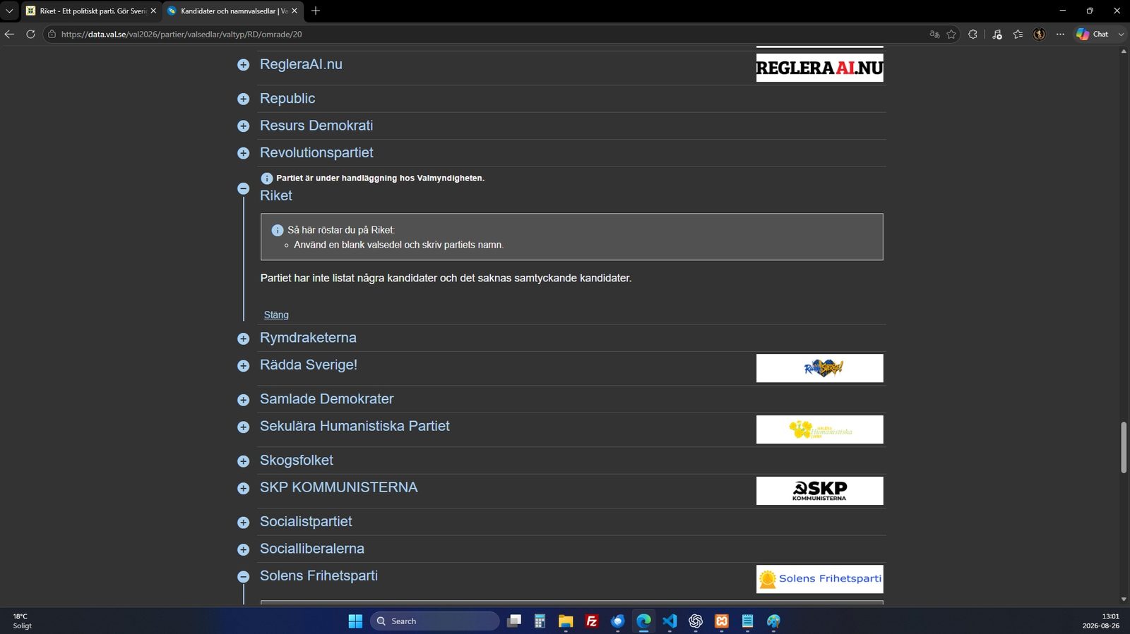 Skärmbild från Valmyndighetens webbplats den 26 augusti 2026. Vid partiet Riket står texten ”Partiet är under handläggning hos Valmyndigheten”, och i den utfällda rutan står ”Så här röstar du på Riket: Använd en blank valsedel och skriv partiets namn”.